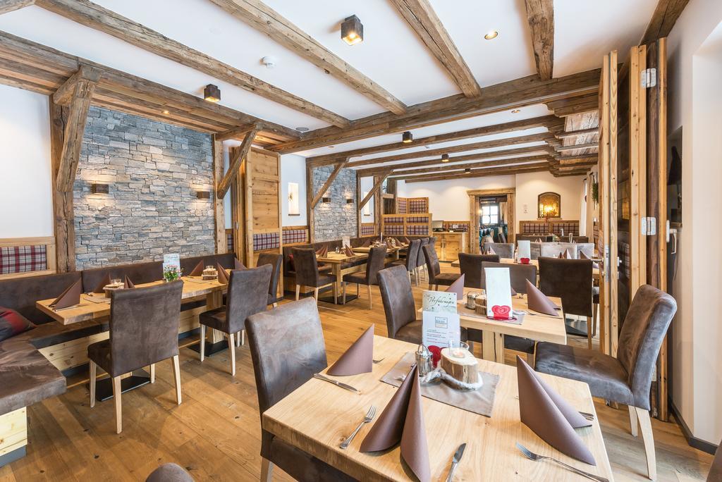 Pension Restaurant Dorfalm Leogang Extérieur photo