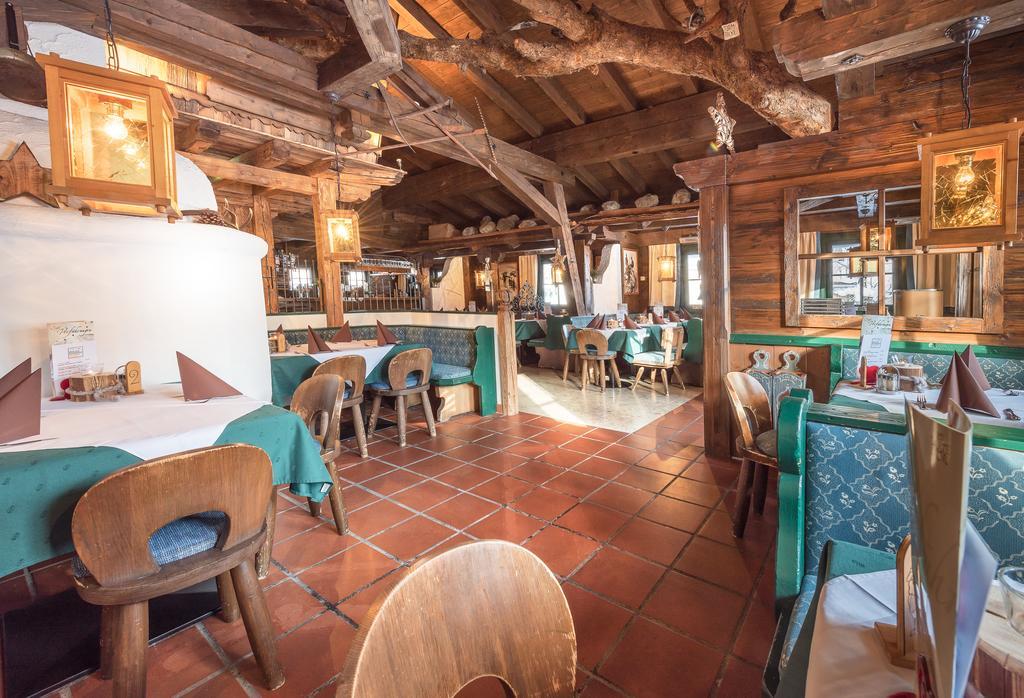 Pension Restaurant Dorfalm Leogang Extérieur photo